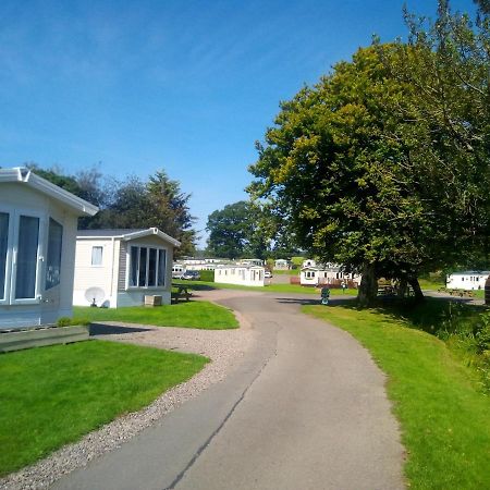Campsie Glen Holiday Park Fintry Экстерьер фото