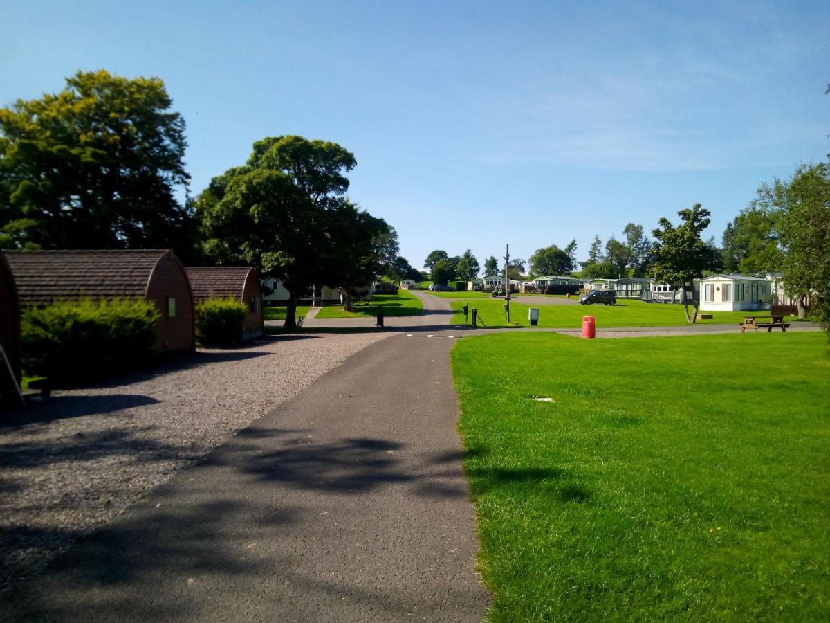 Campsie Glen Holiday Park Fintry Экстерьер фото
